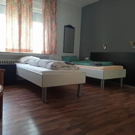 Monteurzimmer - בית הארחה