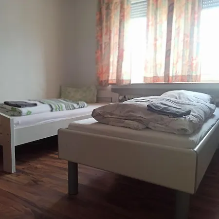 Guest house Monteurzimmer - *