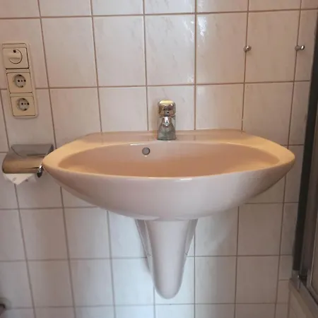 Monteurzimmer - וואלדברון