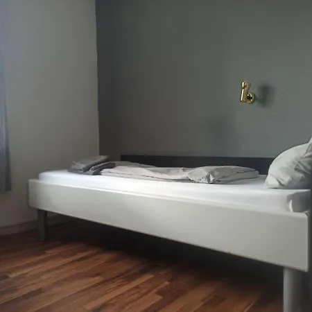 Monteurzimmer - בית הארחה *