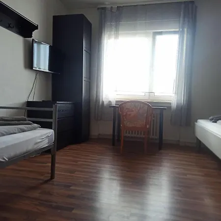 בית הארחה Monteurzimmer - וואלדברון