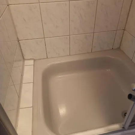 Monteurzimmer - Guest house Waldbronn