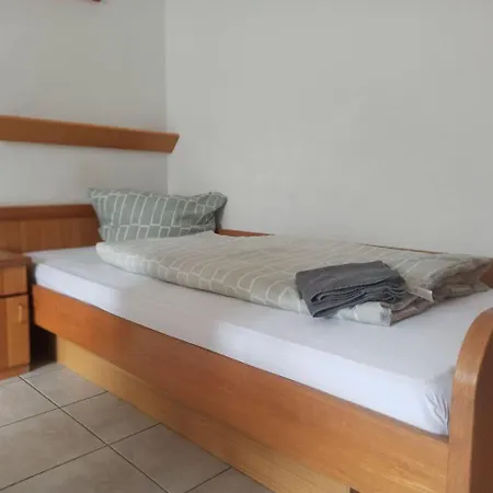 Monteurzimmer - Guest house