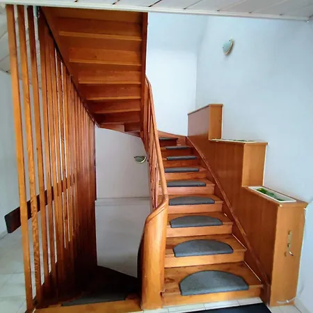 Monteurzimmer - בית הארחה