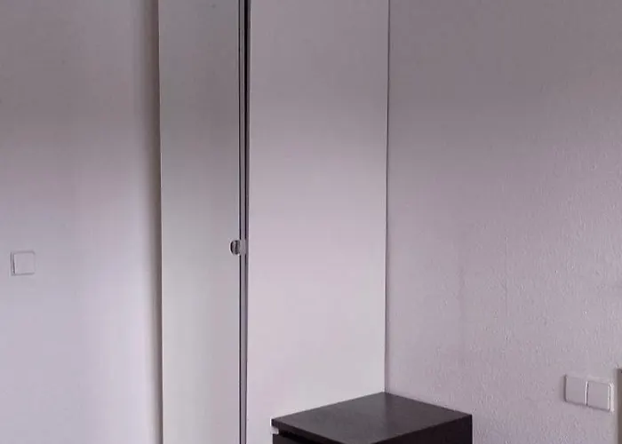 Monteurzimmer - בית הארחה *