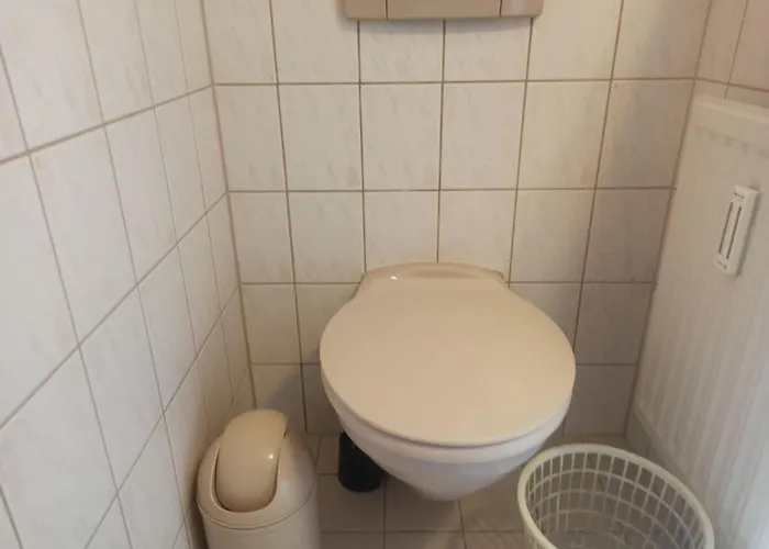 Monteurzimmer - בית הארחה *