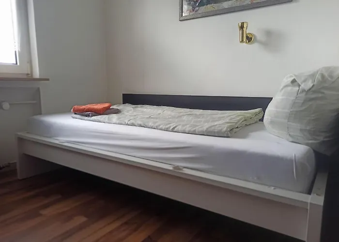 Monteurzimmer - בית הארחה *