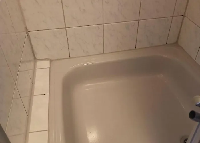 Monteurzimmer - בית הארחה וואלדברון