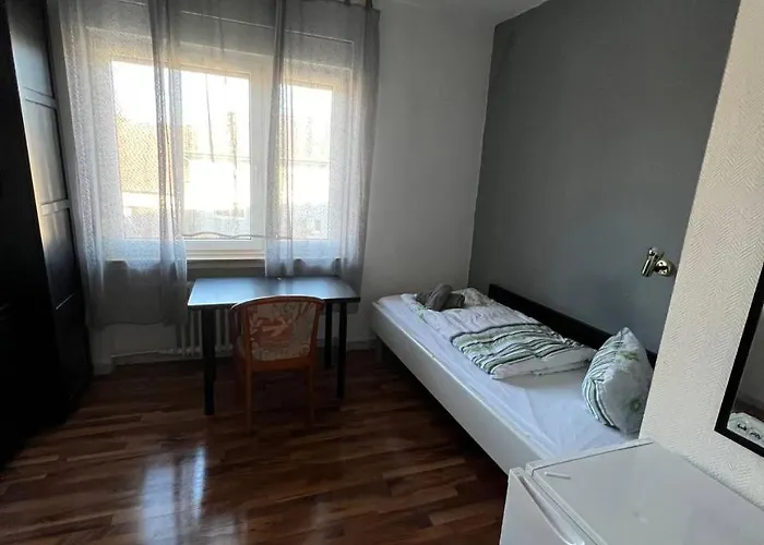 בית הארחה Monteurzimmer - *