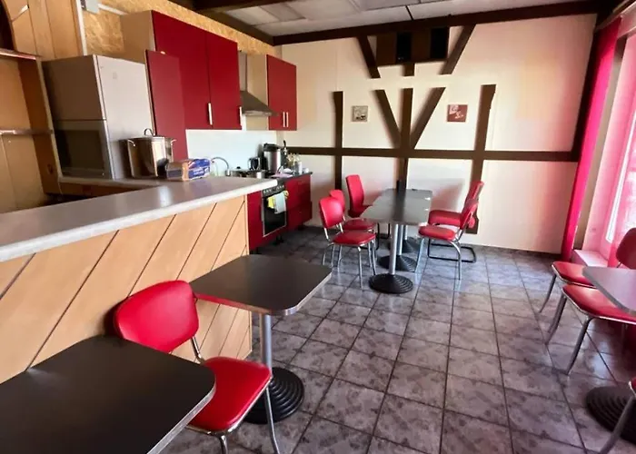 Monteurzimmer - בית הארחה וואלדברון